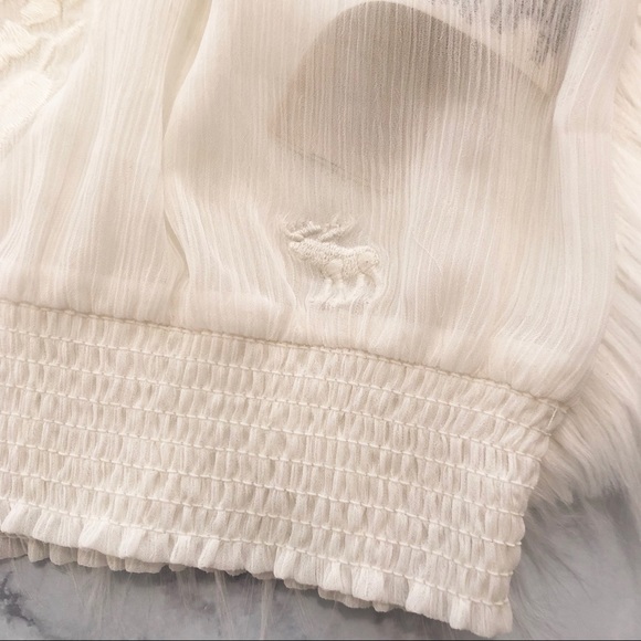 A B E R C R O M B I E : White Floral Peasant Top - Picture 6 of 8